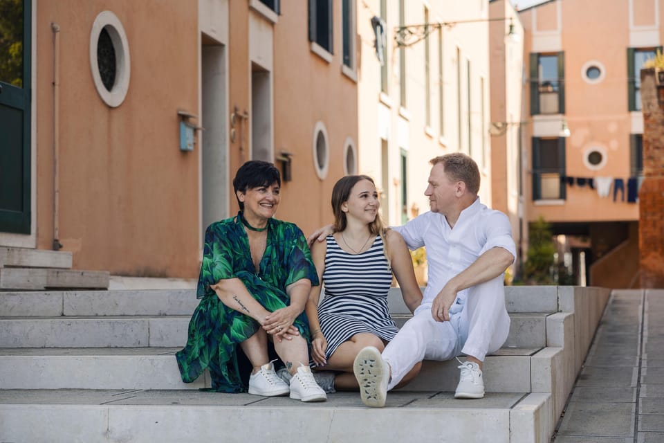 Private Photoshoot of Your Gondola Ride in Venice - St. Mark’s Square photo stop: portraits where the postcard starts