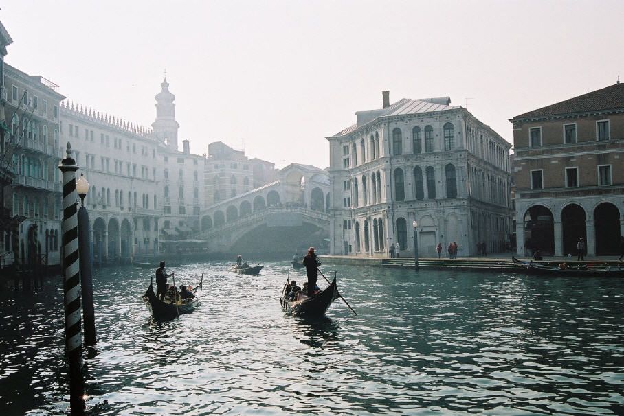 Private tour Rialto area and Frari Church 2-Hour Tour - Starting at Campo San Luca near Bucintoro Viaggi