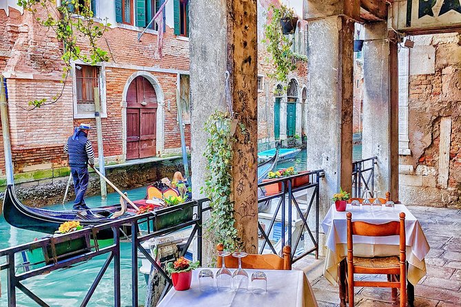 Private Tour: Venice Art and Architecture Walking Tour - What your guide should do with those small streets and big churches
