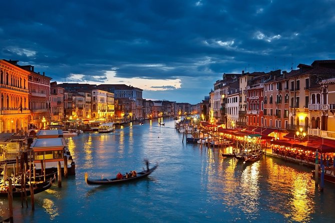 Private Tour: Venice Grand Canal Evening Boat Tour - Grand Canal architecture highlights: Ca’ Rezzonico, Ca’ Pesaro, and the Casino palace