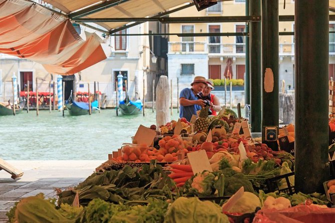Private Tour: Venice Rialto Market, San Polo and Frari Church Walking Tour - Where you meet and how the walk stays comfortable in real Venice