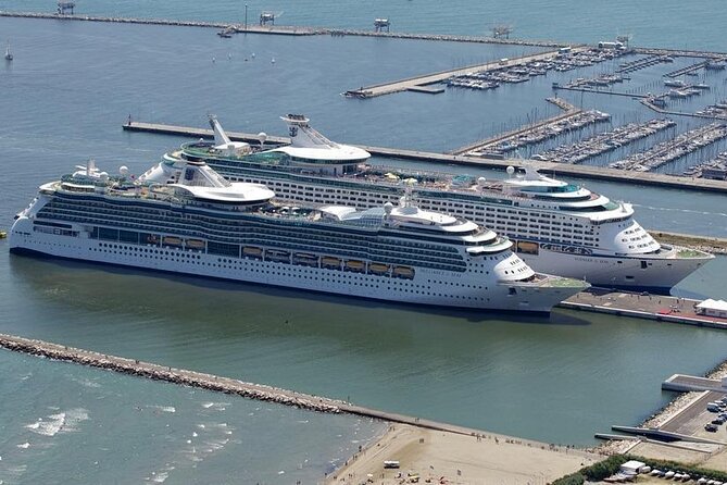 Private Transfer: Venice or Airport VCE to Cruise Port of Ravenna - Finding your driver in Venice or at VCE airport