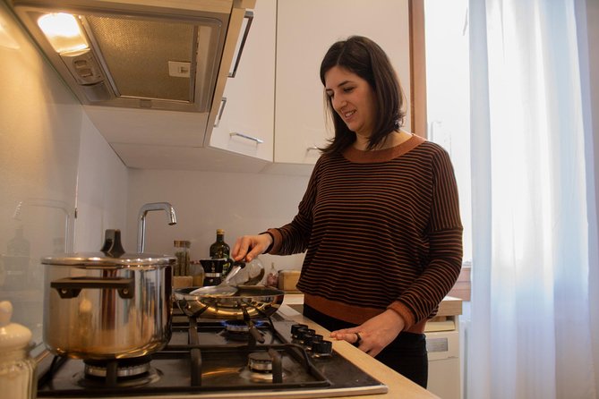 Private Venice Cooking Class and Market Tour with Fun Local Laura - The 20-minute walk back: how you get your bearings in Venice