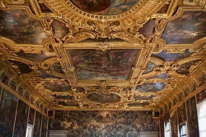 Private Venice Family Tour with Saint Mark’s & Doge’s Palace - Price and value: what $300.37 per person is buying you