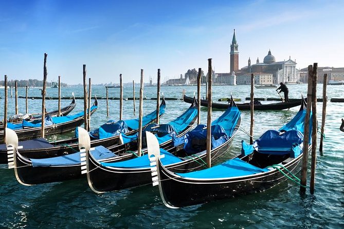 Private Venice Tour: Landmarks & Hidden Gems with Caffè Florian - Entering Venice’s big stage: St. Mark’s Square, done your way
