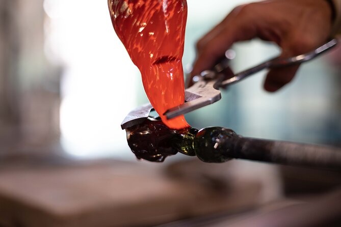 Private Venice walking tour plus Murano island lunch and glass factory visit - Price and value: what $192.47 is really buying