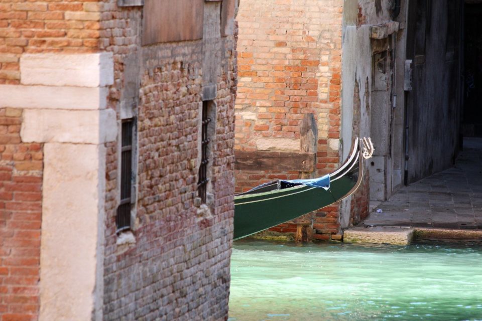 Private Walking Tour in Venice - Starting at St. Mark’s Square: your walking tour begins with the right context