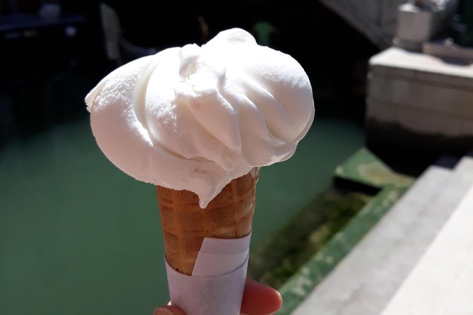Rialto Food Tour and Gelato Tasting with a Local Guide - Gelato tasting near Campo S.S. Apostoli: the sweet finish lands well
