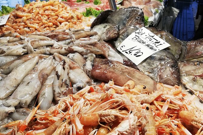 Rialto Market & Seafood Cooking Class in Murano - Lunch menu: busara-style pasta, oven seabass, and moka coffee