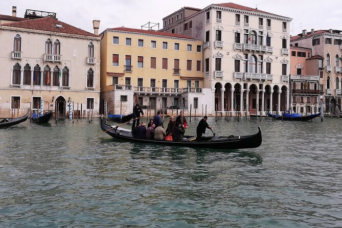 Rialto Market & Seafood Cooking Class in Murano - Who should book this Murano seafood class?