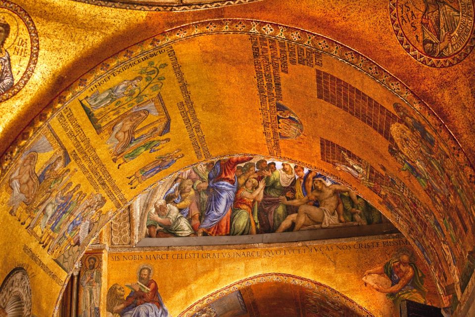 Saint Mark's and Doge's Palace: VIP After Hours Tour - The 1.5-hour viewpoint break: how to use it wisely