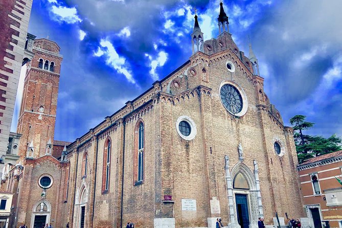 San Polo, Rialto & Frari: 2-Hour Private Walking Tour in Venice - Ponte di Rialto, Il Gobbo di Rialto, and the Market Stops That Explain the Trade
