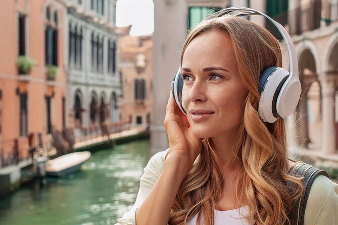Self Guided Tours Venice With 100 Captivating Audio Stories - Ponte dei Sospiri: a short story with a moody edge