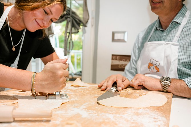 Share Your Pasta Love in a Local’s Home in Venice - The Venice access fee you might need to plan for