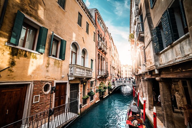 Small Group Tour to Venice departing from Abano Terme - San Marco time: the big square, and why the guide’s timing helps