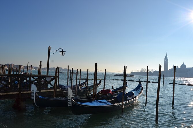Small Group Venice Street Food and Sightseeing Tour - Street food in Venice: why bacari stops make sense
