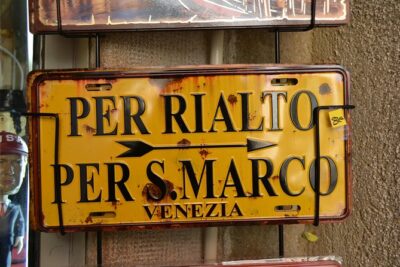 Small Group Venice Street Food and Sightseeing Tour - Sightseeing without the map: what a good guide changes