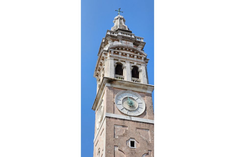 Spider-Man, The Tourist & all Movie Locations in Venice - Spider-man scene details: Hotel De Matteis, Black Flower, bell tower moments