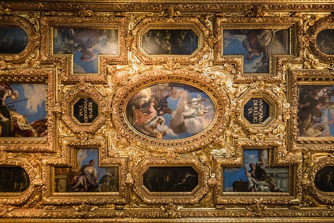 St. Mark's Basilica & Doge Palace + Murano, Burano Guided Tour - St Mark’s Basilica: golden inside, time on purpose