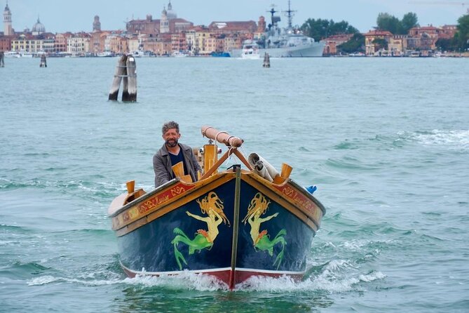 Sunset Traditional Boat Tour with Prosecco - The lagoon route: San Marco Square and Doge’s Palace from the water