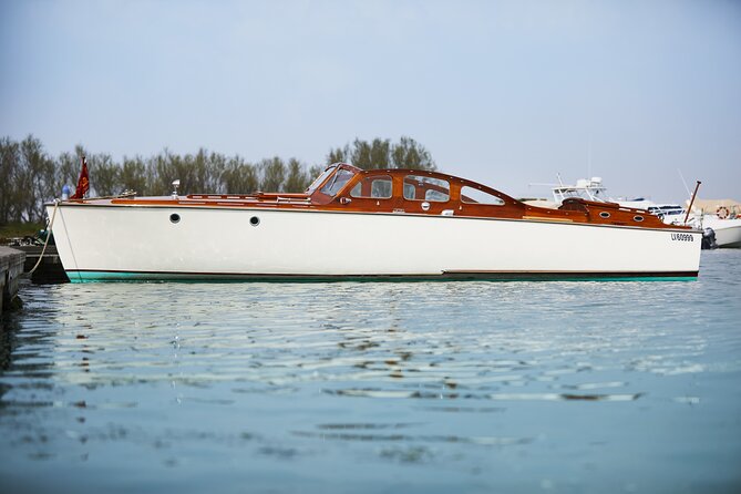 Sweet Molly Venetian Lagoon Boat Tour (4 hours) - Price and value: $1,787.12 per group can actually work out well