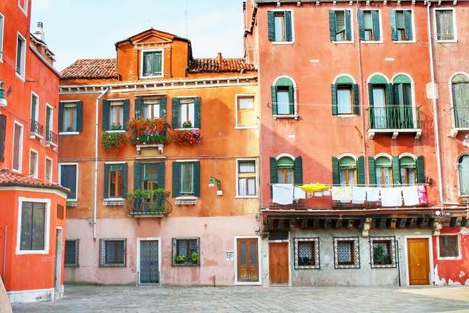 Tasty Street Food Tour of Venice City Center with Cicchetti & Local Specialties - The route ends well: Campo Santa Margherita as a smart finish