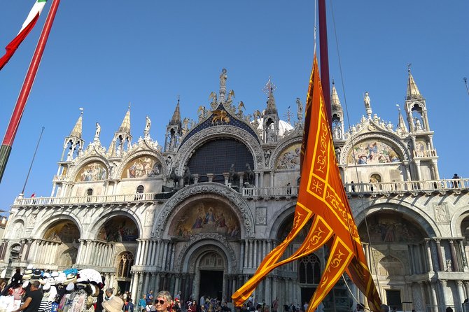 The Best of Venice and Murano with Saint Mark's Private Tour - Campo San Bartolomeo: A Quick Grand Canal Moment That Breaks Up the Big Sights