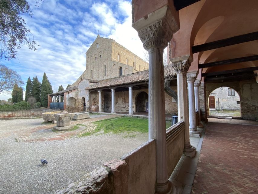 The islands of Venice. Torcello Burano Murano - Price and Logistics: What You Pay for and What Costs Extra