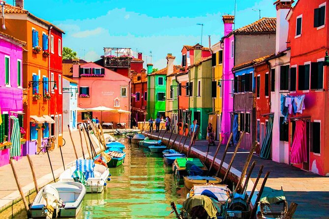 The Secret Corners of Burano - Meeting at Fondamenta dei Squeri: How This Tour Starts Smoothly