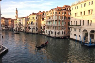 Tour of The Real Hidden Venice - Crossing into the Ghetto Ebraico: where history lives in plain sight
