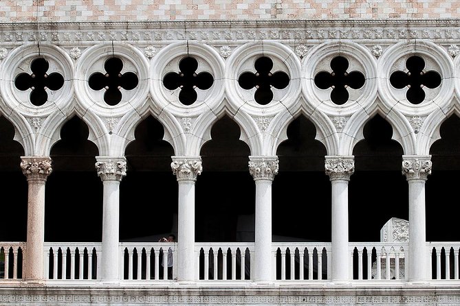 Tour of Venice in Doge's Palace and St Mark's Basilica - Around St. Mark’s Square: put the buildings in context