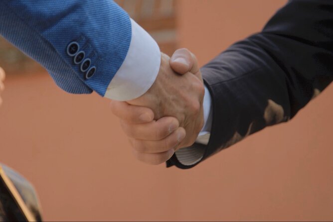 Transfer from Venice to Ravenna Cruise Terminal - Meeting at Piazzale Roma: The Al Vinatier Pickup Spot