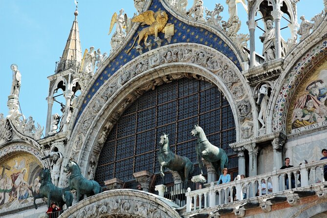 Unusual Perspectives of St Mark's Basilica & optional Pala d'Oro - Why St Mark’s Basilica From the Loggia Changes Everything