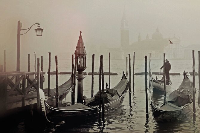 Venezia Walking Tour with Audio and Written Guide by a Local - Who this self-guided Venice walk is best for