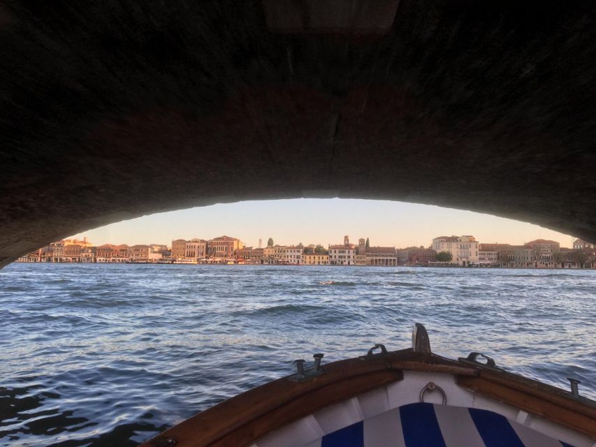 Venezia:Tour con aperitivo al tramonto - Key points to know before you go
