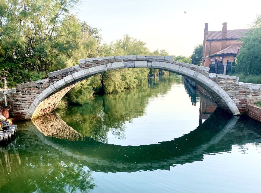 Venezia:Tour con aperitivo al tramonto - The first stretch: scenic Venice views from the water
