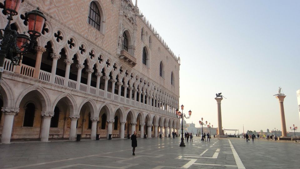 Venice: 1.5-Hour Wandering Around the City - A 1.5-Hour Venice Primer: Why This Walk Works
