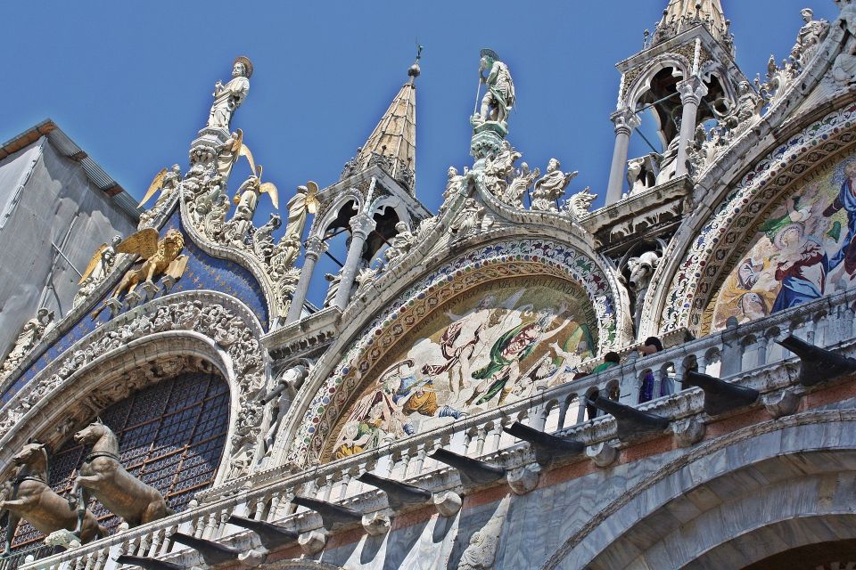 Venice: 1.5-Hour Wandering Around the City - Piazza San Marco: Basilica, Ducal Palace Area, and the Towers Story