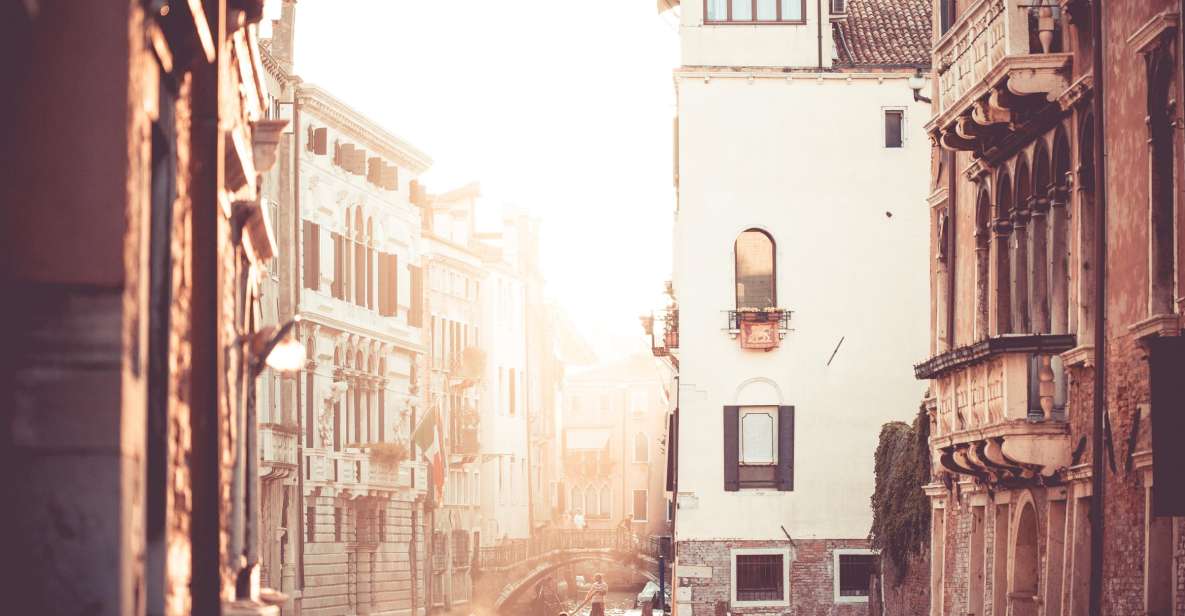 Venice: 1.5-Hour Wandering Around the City - Santa Maria Formosa Square: Smaller Space, Better Context