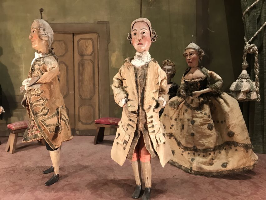 Venice: 2-Hour Masks & Puppets Tour for Children - The Arlecchino cast: what you actually see on the puppet stage