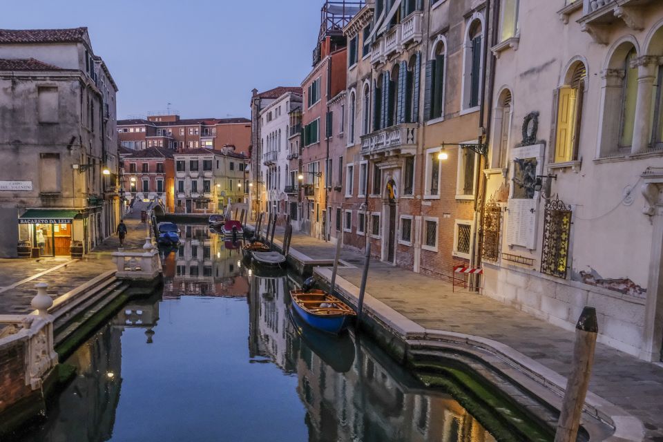 Venice: 2-Hour Private Photo Walk - What the photographer coach actually helps with
