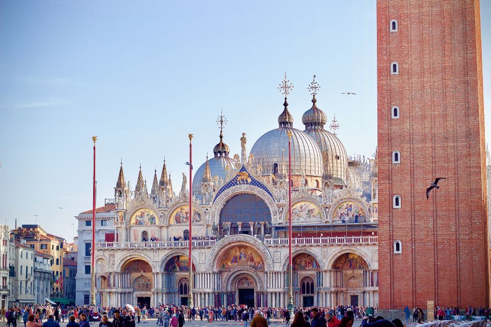 Venice: 4-Hour City Tour with Doge's Palace & Basilica Visit - Bridge of Sighs and the Prison Cell Connection