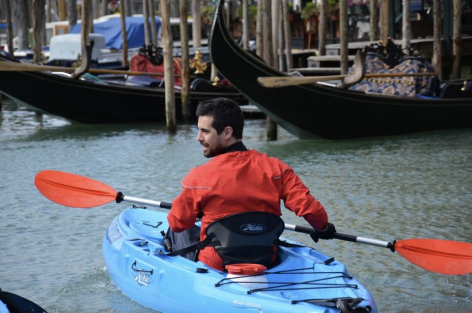 Venice: 60' Quick Kayak Tour of Venice with guide - Cannaregio From the Water: The Neighborhood Feeling You Can’t Fake