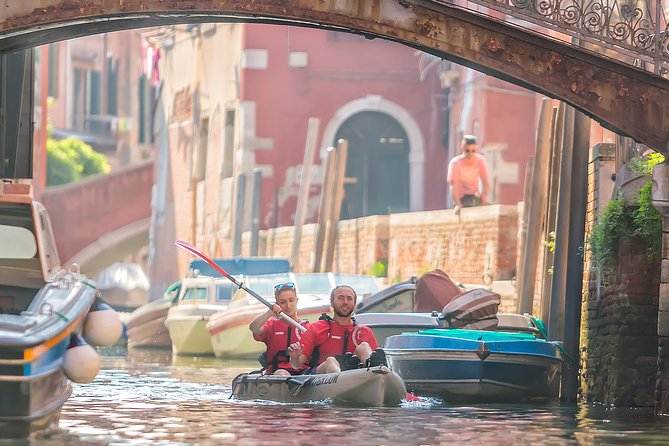 Venice: 60' Quick Kayak Tour with guide - Finding the Meeting Point and Why the 4:30 pm Timing Helps