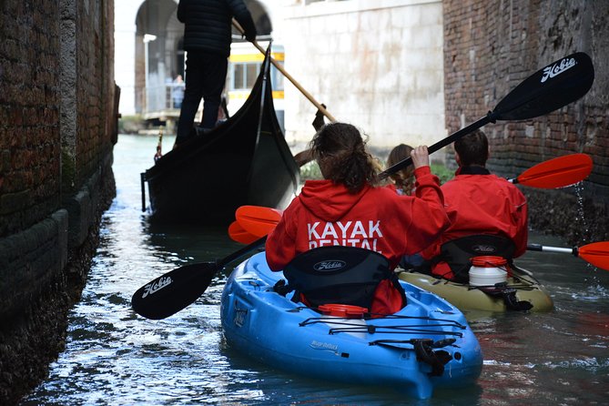 Venice: 60' Quick Kayak Tour with guide - Sustainability and Venice Etiquette on the Water