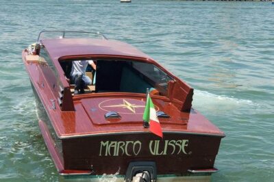 Venice Airport VCE to Venice Hotels Transportation - The Sedan Ride: What the Air-Conditioned Comfort Really Buys You