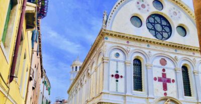 Venice Art and Architecture Private Walking Tour - Meeting at Campo San Bartolomeo: your tour starts before you even turn a corner
