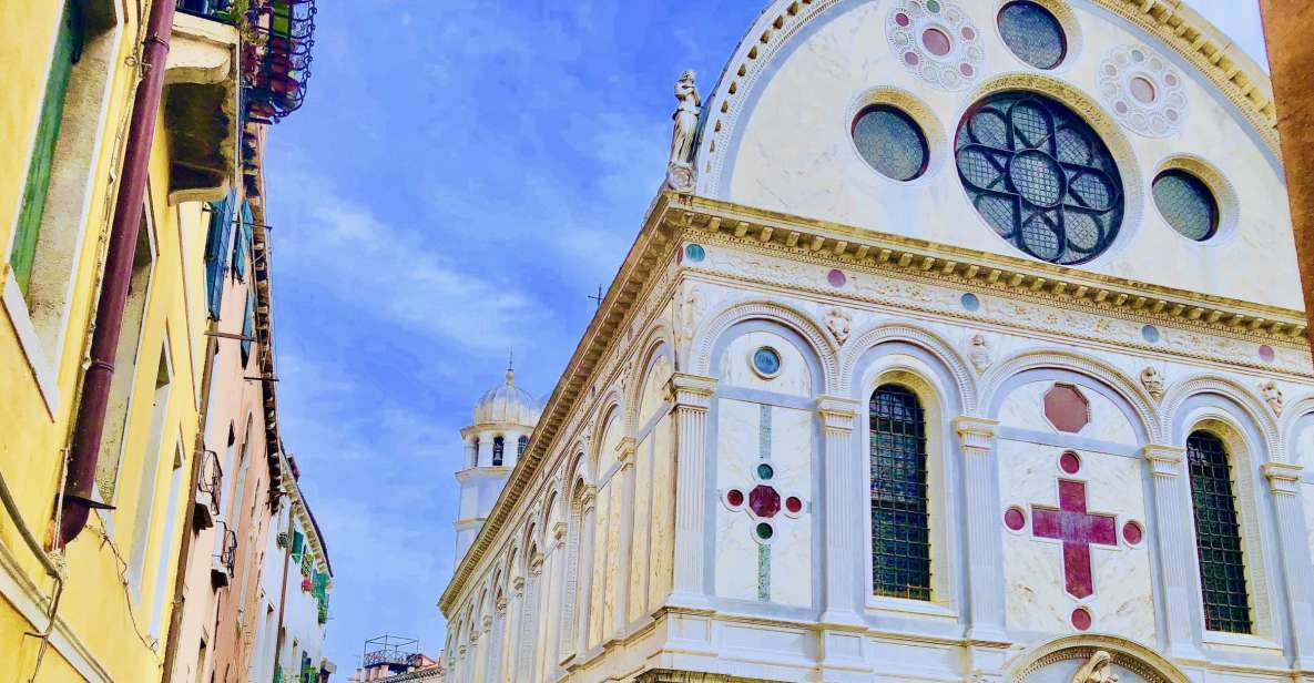 Venice Art and Architecture Private Walking Tour - Meeting at Campo San Bartolomeo: your tour starts before you even turn a corner