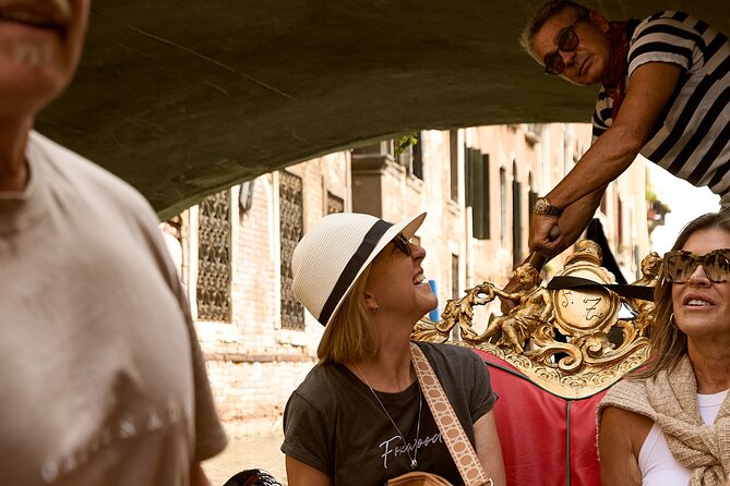 Venice Art Walking Tour with Gondola Ride - Doge’s Palace Interiors: Gothic Layers, Renaissance Add-Ons