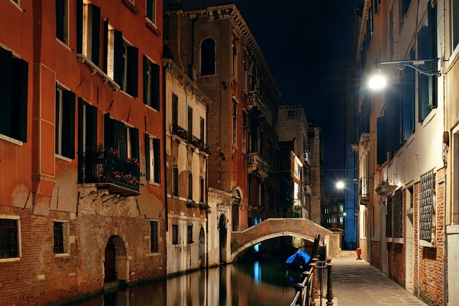 Venice at Sunset: Crimes, Legends and Mysteries - Key things to know before you go